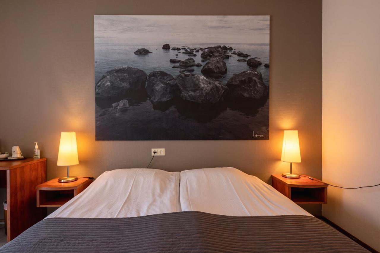 B&B Hotel Rebecca De Waal Eksteriør billede