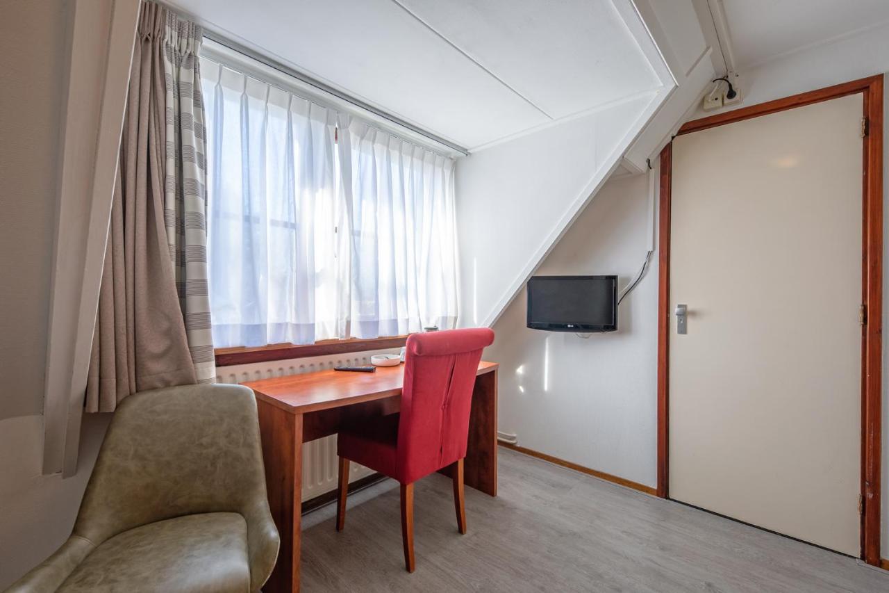 B&B Hotel Rebecca De Waal Eksteriør billede