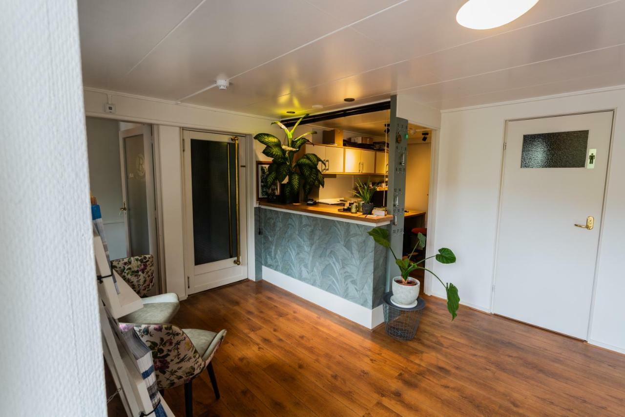 B&B Hotel Rebecca De Waal Eksteriør billede